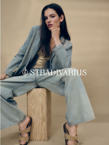 Stradivarius - Clothing Store Screenshot17